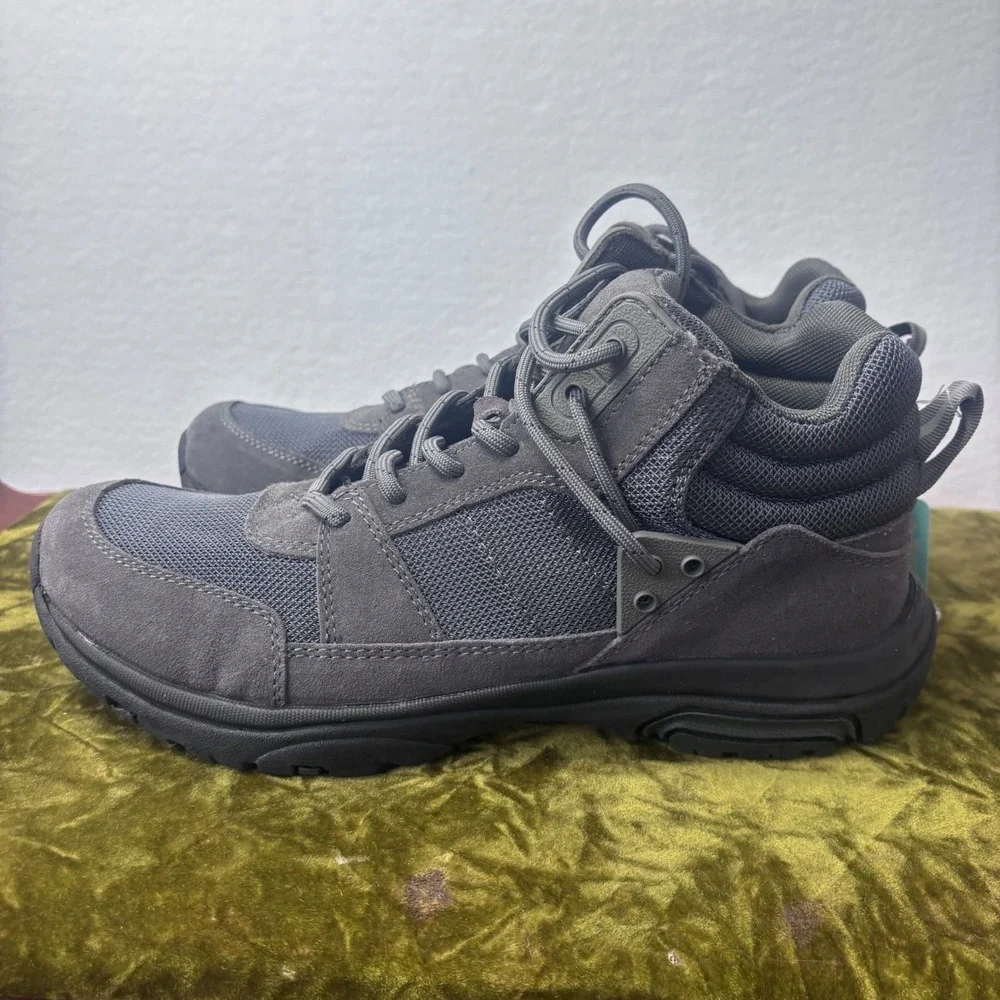 LANDSEND Hiking Boots Mens Grey Water Repellent‎ Outdoor Suede Mesh Sz 10.5 NWOB